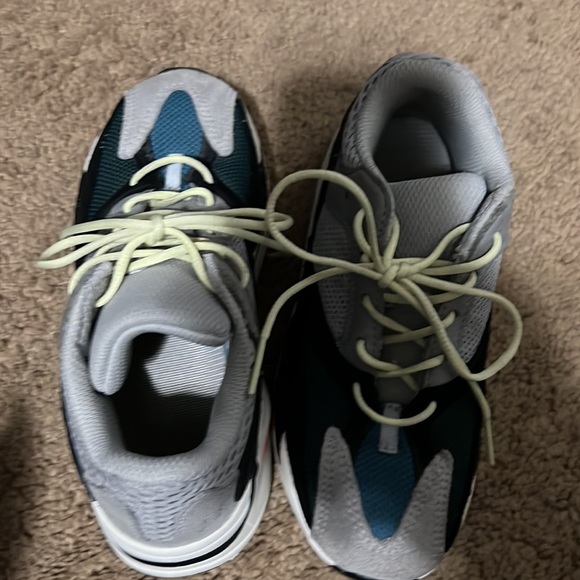 adidas gazelle silver green womens Yeezy Boost 700 Kids Wave Runner – Exclusive Elements main image 0